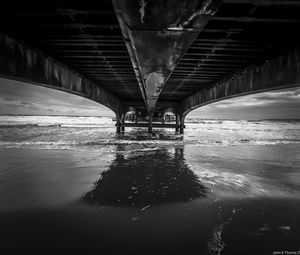 Preview wallpaper sea, water, bridge, bw