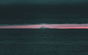 Preview wallpaper sea, water, clouds, horizon, dusk