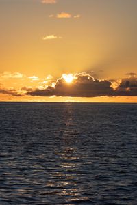 Preview wallpaper sea, water, clouds, sun, sunset