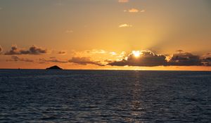 Preview wallpaper sea, water, clouds, sun, sunset