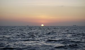 Preview wallpaper sea, water, horizon, sun, sunset