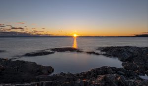 Preview wallpaper sea, water, horizon, sun, sunset, nature