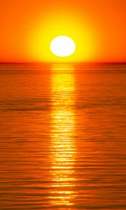 Preview wallpaper sea, water, reflection, sun, sunset