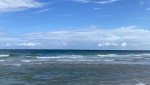 Preview wallpaper sea, water, waves, shore, landscape