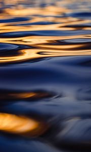 Preview wallpaper sea, water, waves, glare, texture