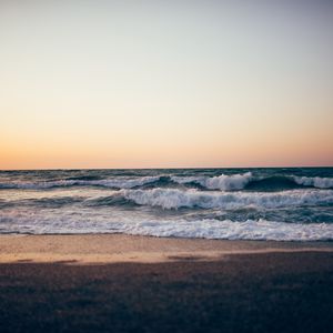 Preview wallpaper sea, water, waves, beach, twilight