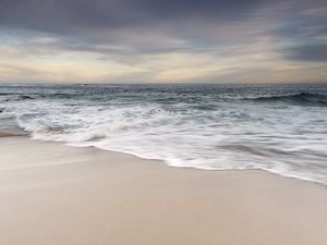 Preview wallpaper sea, waves, beach, tide, horizon