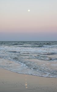 Preview wallpaper sea, waves, beach, moon, reflection
