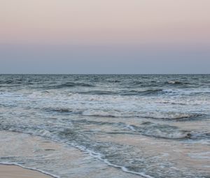 Preview wallpaper sea, waves, beach, moon, reflection