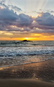 Preview wallpaper sea, waves, beach, horizon, sunset, clouds