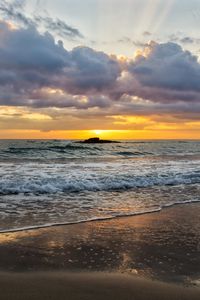 Preview wallpaper sea, waves, beach, horizon, sunset, clouds