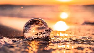 Preview wallpaper sea, waves, bubble, foam, sunset