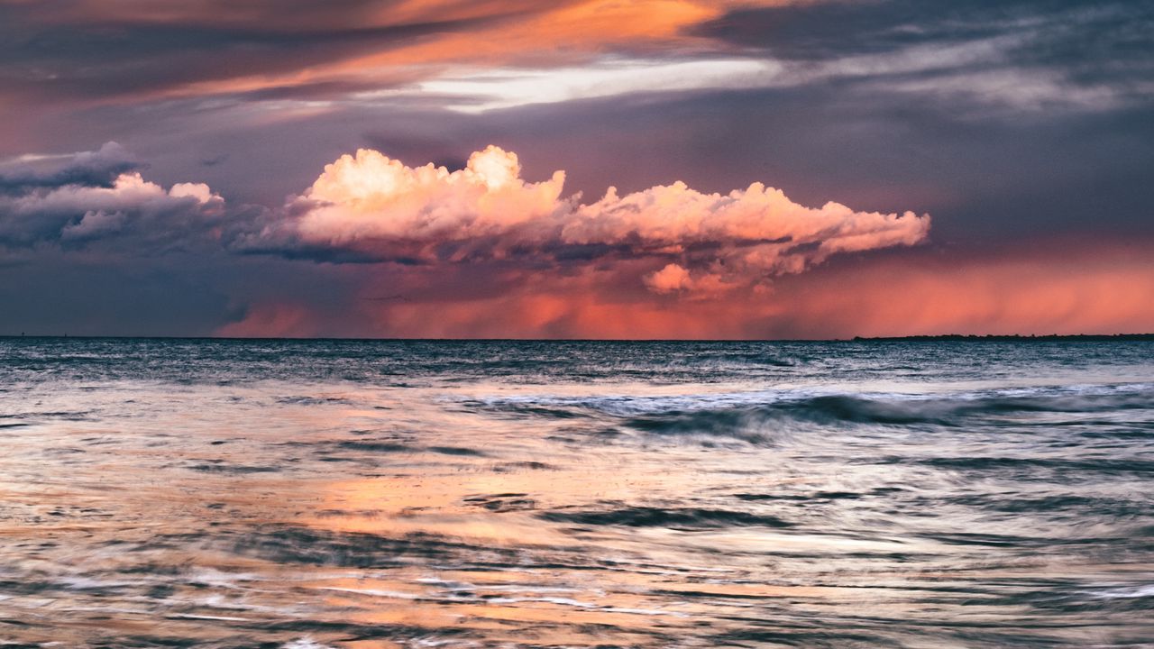 Wallpaper sea, waves, clouds, horizon, dusk