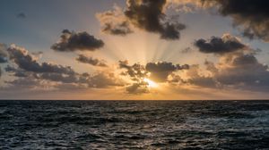 Preview wallpaper sea, waves, clouds, nature