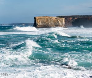 Preview wallpaper sea, waves, foam, landscape, rock