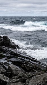 Preview wallpaper sea, waves, foam, stones, shore, landscape