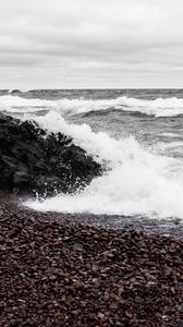 Preview wallpaper sea, waves, foam, pebbles, stone, landscape