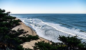 Preview wallpaper sea, waves, foam, landscape, shore, beach