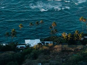 Preview wallpaper sea, waves, foam, palm trees, house