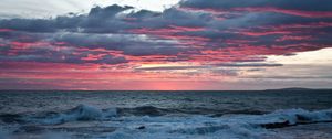 Preview wallpaper sea, waves, foam, horizon, clouds