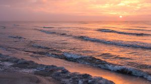 Preview wallpaper sea, waves, horizon, sunset