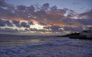 Preview wallpaper sea, waves, horizon, clouds, landscape