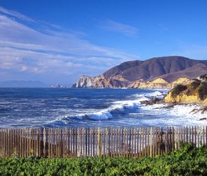 Preview wallpaper sea, waves, mountains, fence