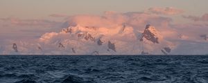 Preview wallpaper sea, waves, mountains, clouds