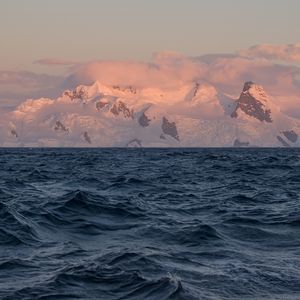 Preview wallpaper sea, waves, mountains, clouds
