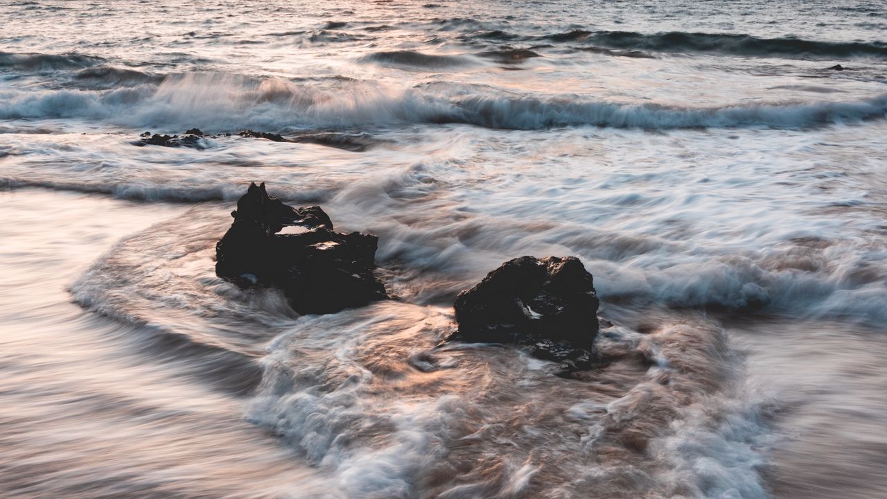 Wallpaper sea, waves, rocks, foam, horizon