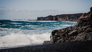 Preview wallpaper sea, waves, splashes, rocks, landscape