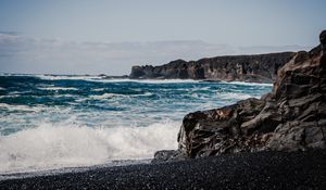 Preview wallpaper sea, waves, splashes, rocks, landscape
