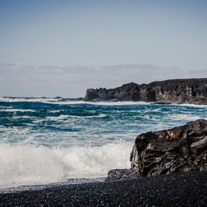 Preview wallpaper sea, waves, splashes, rocks, landscape