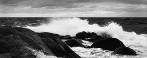 Preview wallpaper sea, waves, splashes, stones, black and white
