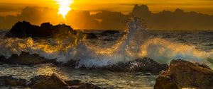 Preview wallpaper sea, waves, splashes, stones, sunset