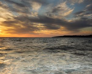 Preview wallpaper sea, waves, stone, clouds, twilight