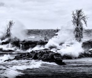 Preview wallpaper sea, waves, stones, landscape, black and white