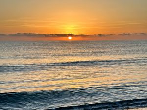 Preview wallpaper sea, waves, sun, horizon, nature