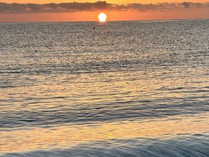 Preview wallpaper sea, waves, sunset, tide