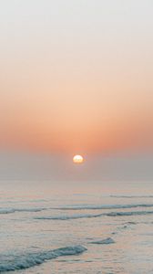 Preview wallpaper sea, waves, sunset, sun