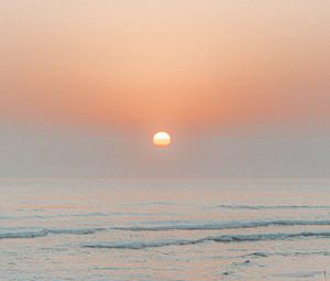 Preview wallpaper sea, waves, sunset, sun