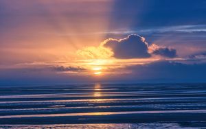 Preview wallpaper sea, waves, sunset, clouds
