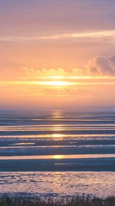 Preview wallpaper sea, waves, sunset, horizon, clouds