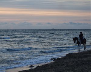 Preview wallpaper sea, waves, surf, ship, horizon, sunset, north holland