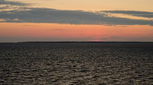 Preview wallpaper sea, waves, twilight, sunset, horizon