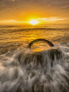 Preview wallpaper sea, waves, wheel, sunset