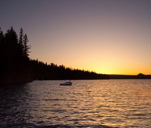 Preview wallpaper sea, yacht, trees, sunset