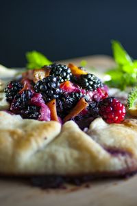 Preview wallpaper seabiscuit, baking, blackberries, raspberries, berries