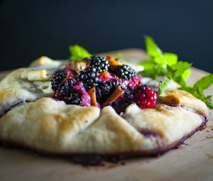 Preview wallpaper seabiscuit, baking, blackberries, raspberries, berries