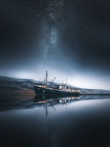 Preview wallpaper ship, bay, milky way, iceland